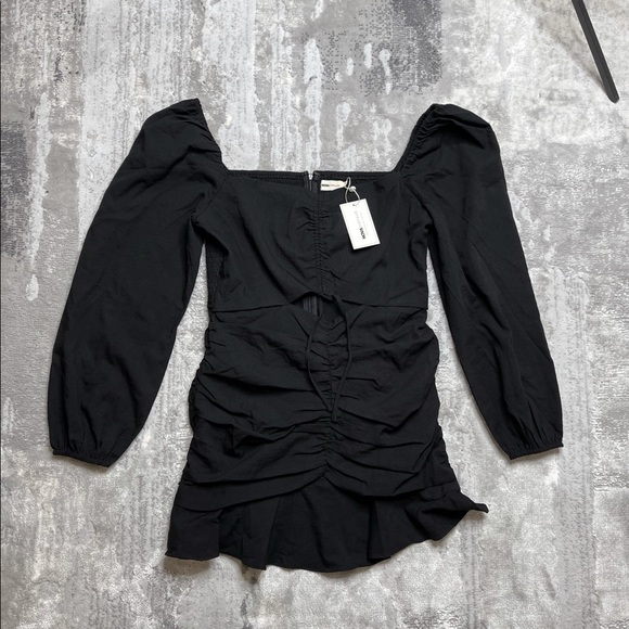 Fashion Nova Lia Dress - Picture 3 of 4